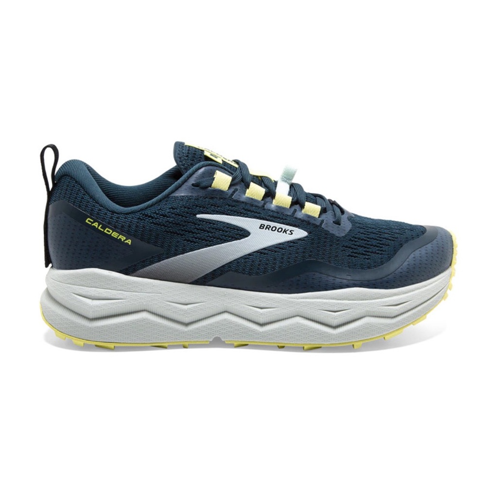 Brooks Caldera 5 Energize teal coloured trail sneakers size 6M New in box